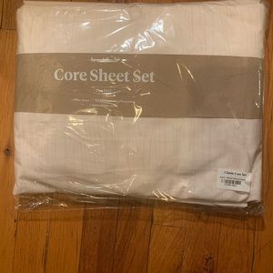 Brooklinen Queen Size Classic Core Sheet Set